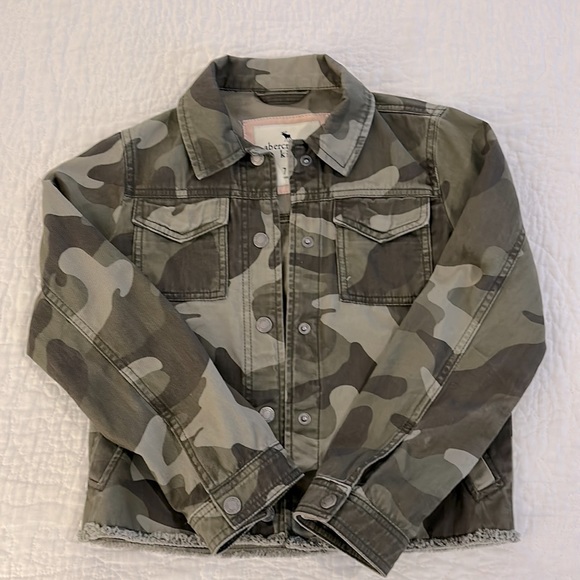 Abercrombie Kids Camo Jacket - Picture 1 of 4